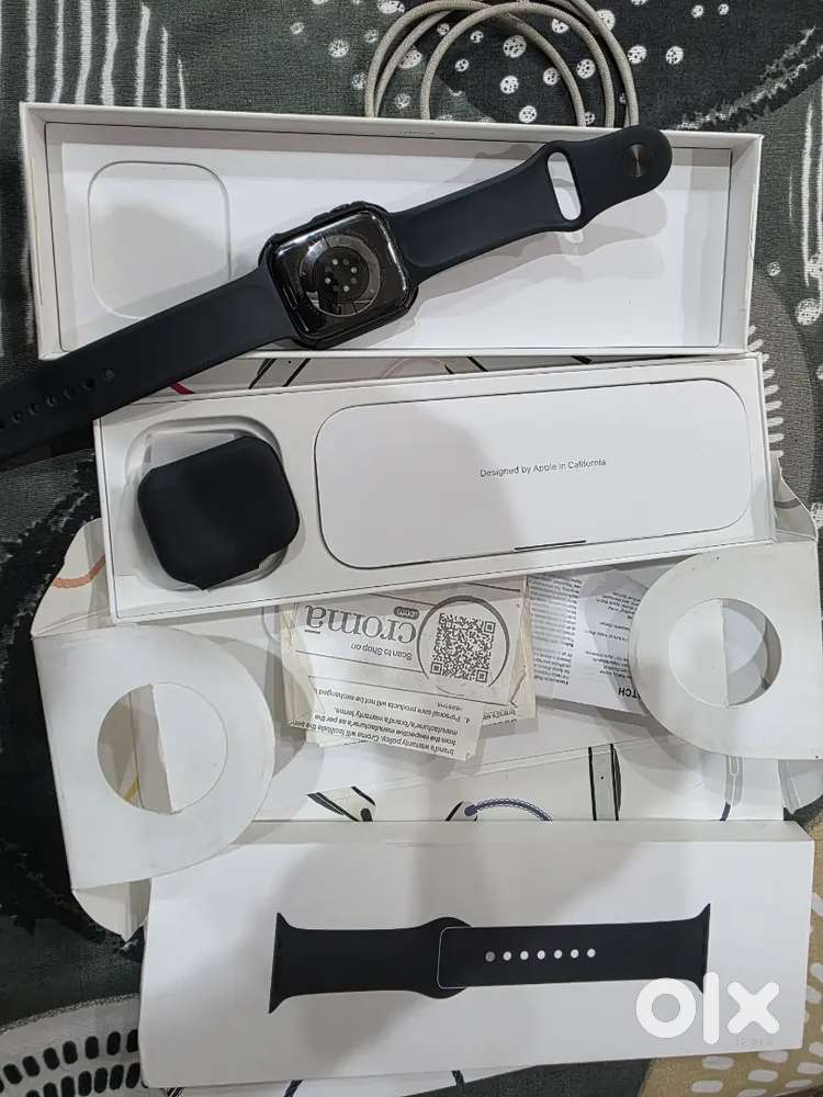 Apple watch series 9 45MM scratchless India with bill box