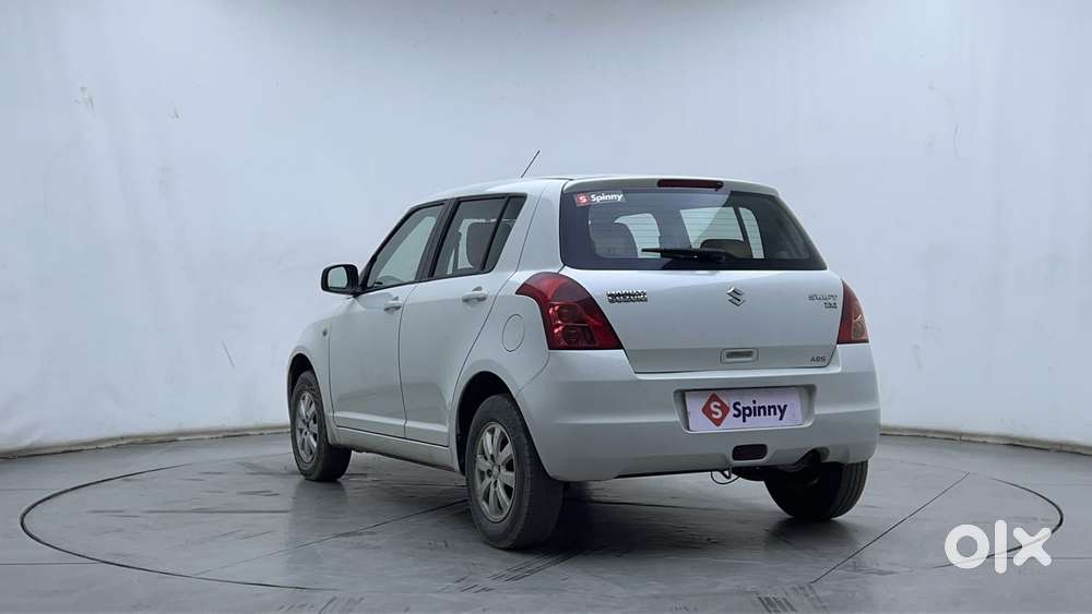 Maruti Suzuki Swift 2004-2010 Zxi Bsiv, 2011, Petrol