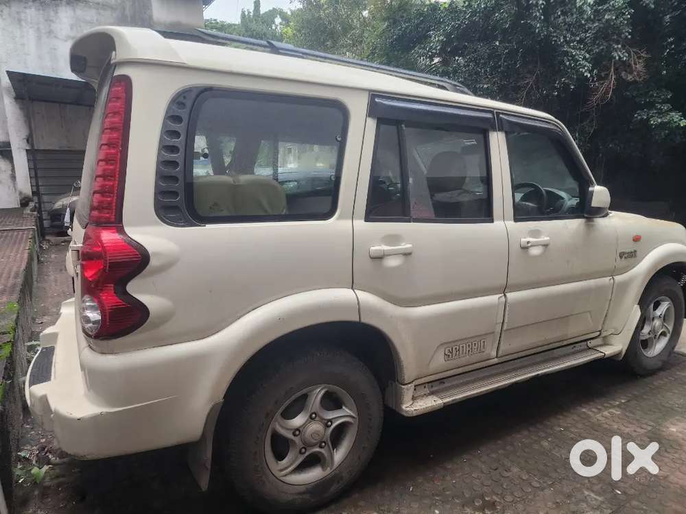 Mahindra Scorpio Classic 2010 Diesel Manual