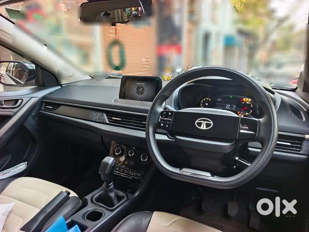 Tata Nexon Xz Plus (hs), 2025, Cng & Hybrids