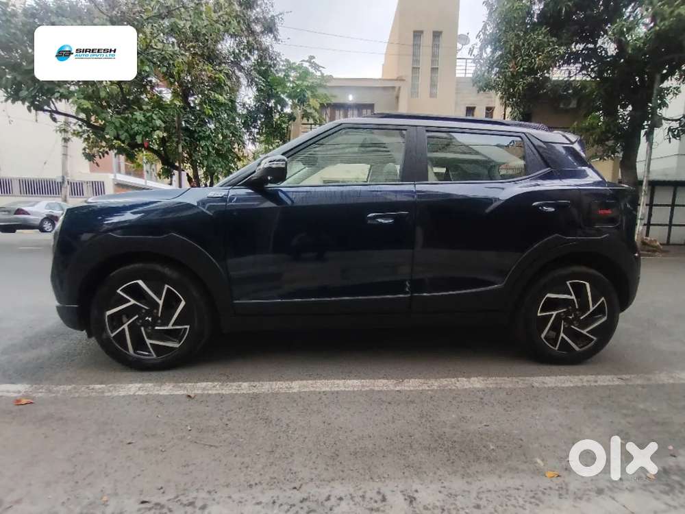 Mahindra Xuv 3xo Ax7l 1.2 Petrol At (pg), 2024, Petrol