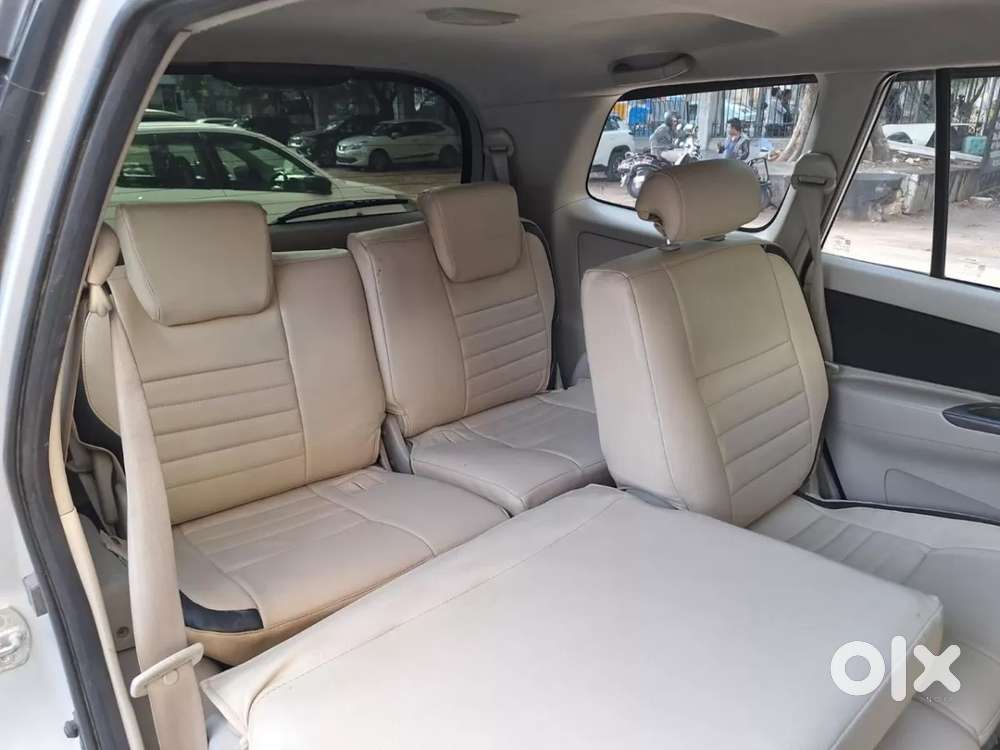 Toyota Innova 2.5 Gx 8 Str Bs-iii, 2012, Diesel