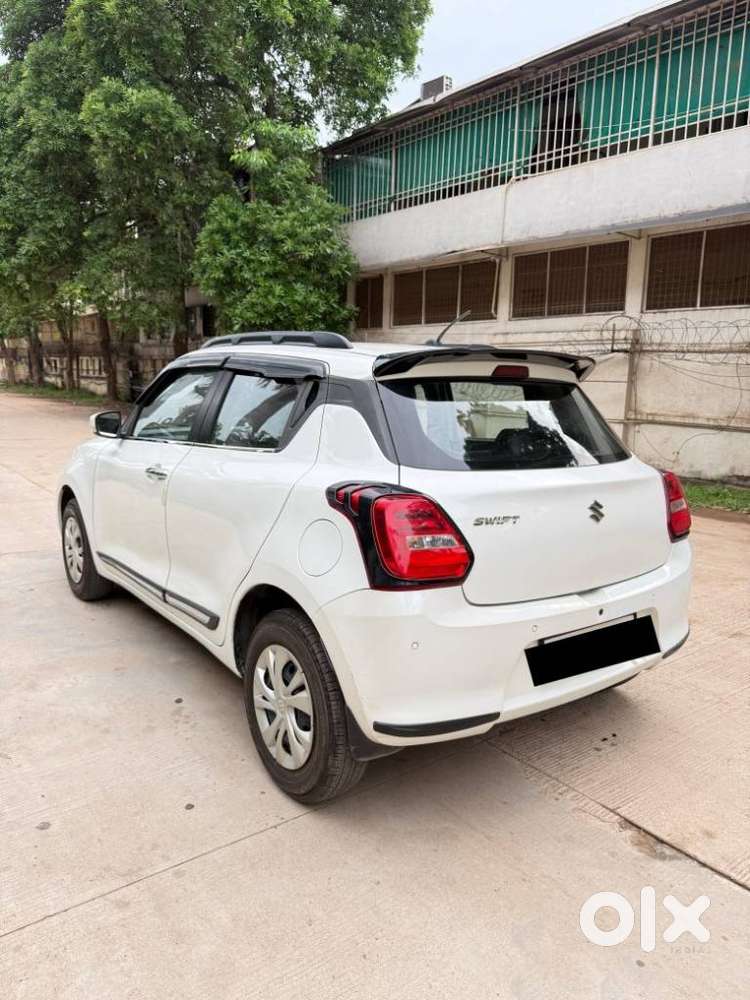 Maruti Suzuki Swift Vvt Vxi, 2021, Petrol