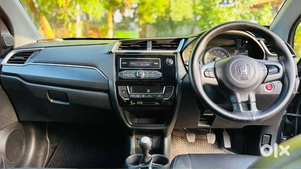 Honda Br-v I-vtec V Mt, 2016, Petrol