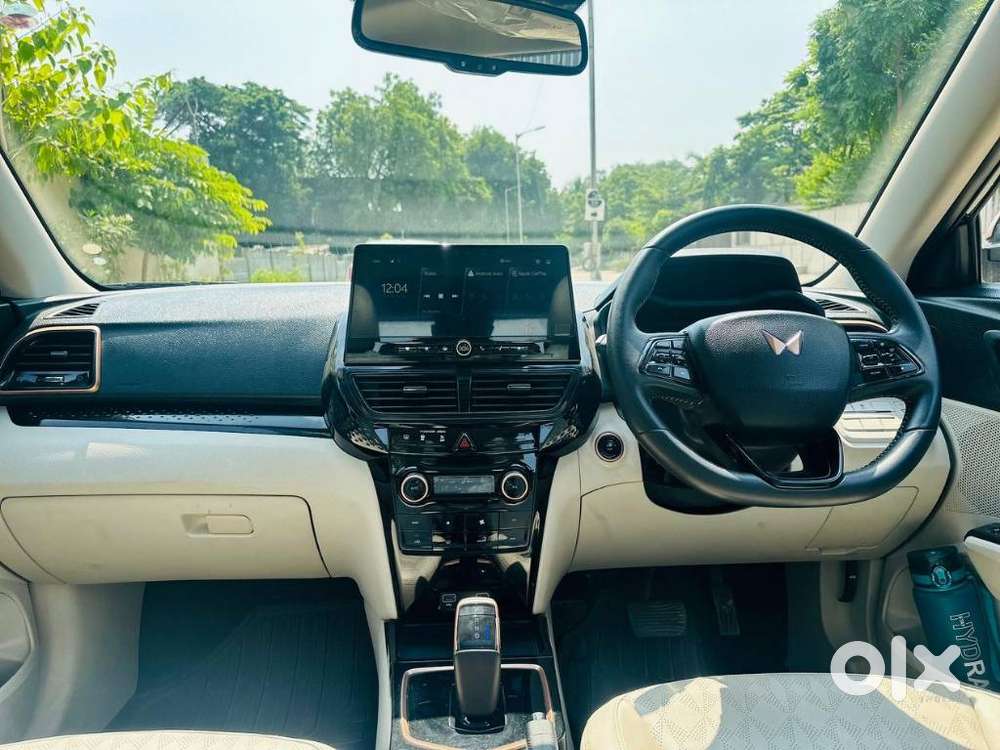 Mahindra Xuv400 Ev El Fast Charger, 2025, Electric