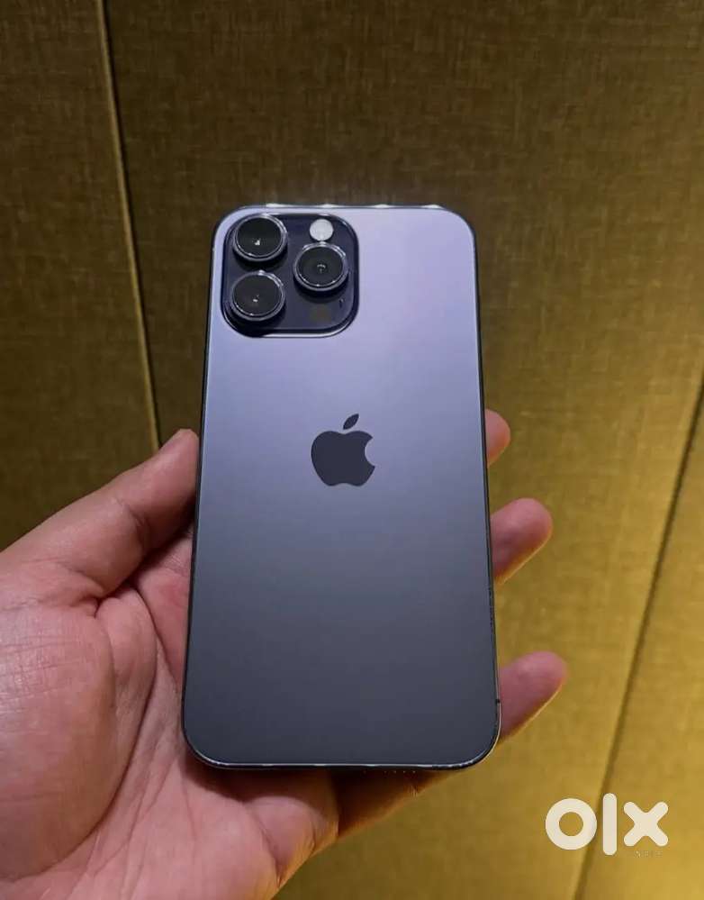 IPHONE 15PRO MAX 256 MINT CONDITION IMMACULATE CONDITION  BATTERY 100%