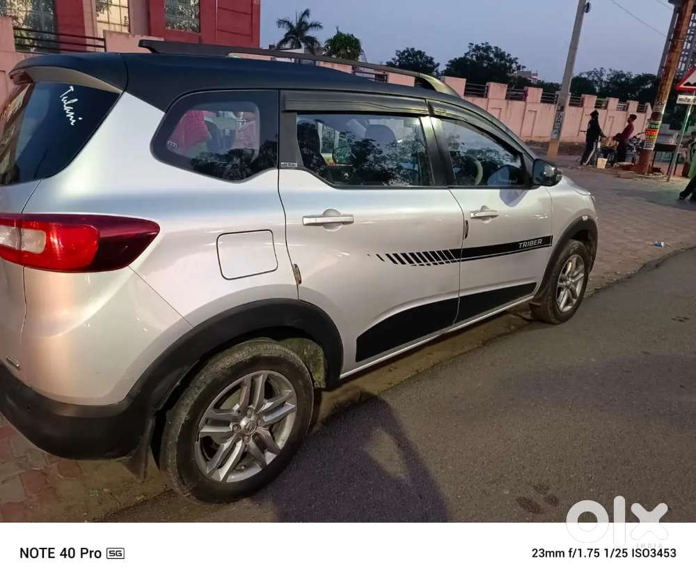 Renault Triber 1.0 Rxz 2019 Reg 2020 Sunroof And Cng Engine Bilkul Ok.