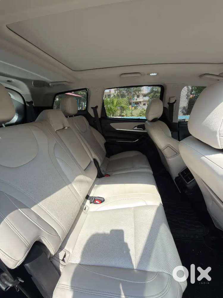 Mahindra Xuv700 Ax7l 2023