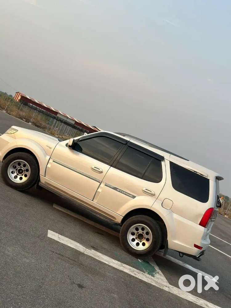 Tata Safari Storme 2017 Diesel Well Maintained
