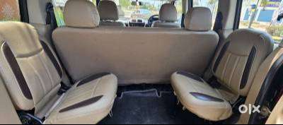 Mahindra Tuv Diesel 2017, T8 Car, Black, 7 Seater, Good Condition