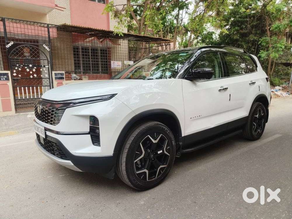 Tata Safari 2.0 Kryotec Xza Plus 6s Red Dark Edition, 2024, Diesel