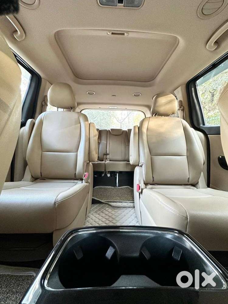 Kia Carnival Prestige, 2021, Diesel