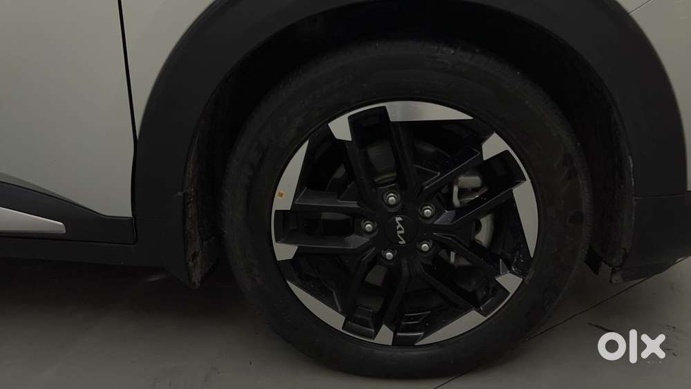 Kia Carens Clavis Htk, 2025, Petrol