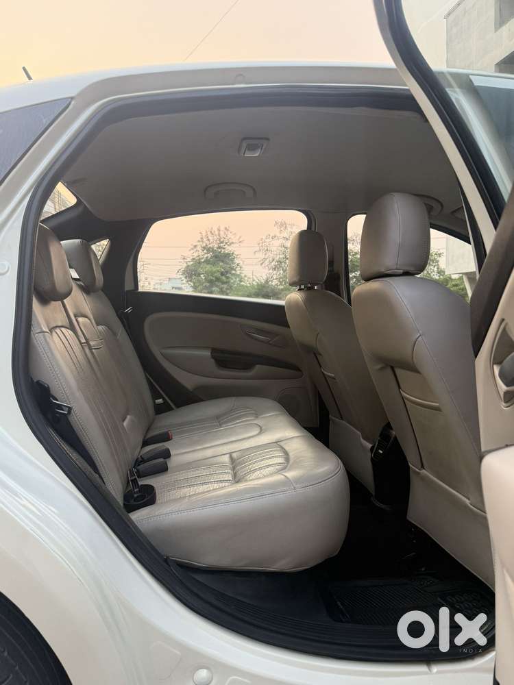 Fiat Linea Emotion 1.3 L Advanced Multijet Diesel, 2015, Diesel