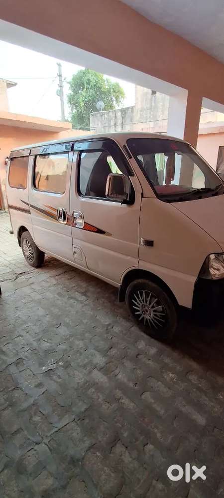 Maruti Suzuki Eeco Smiles 2022