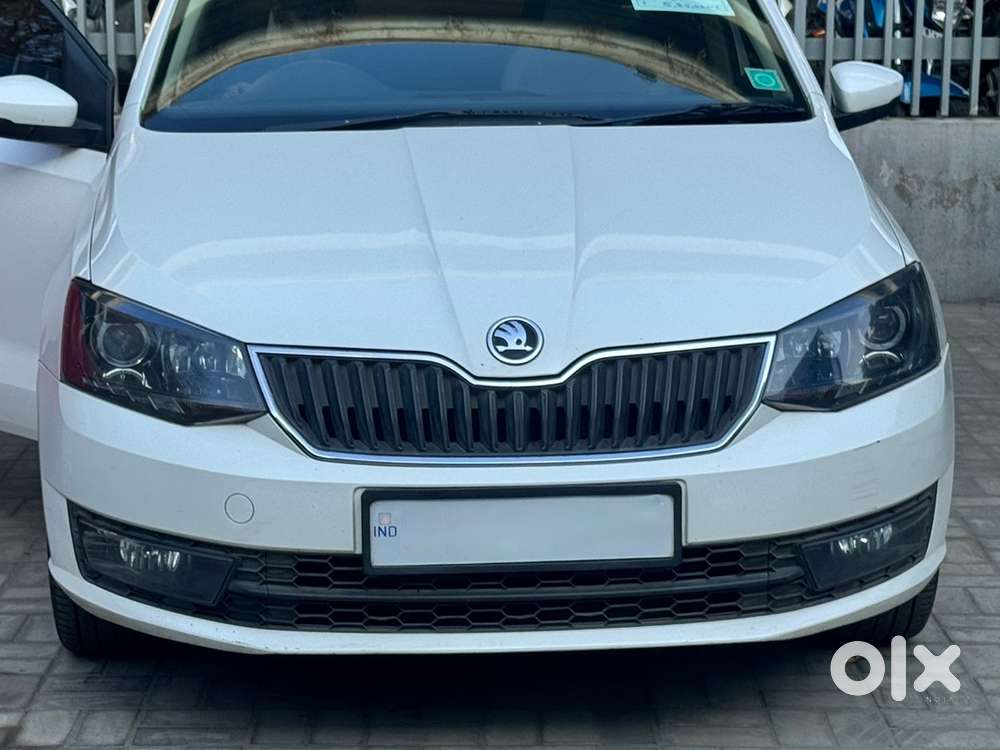 Skoda Rapid Petrol 2018