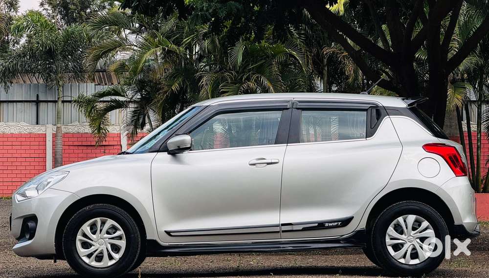 Maruti Suzuki Swift Vxi Optional, 2021, Petrol