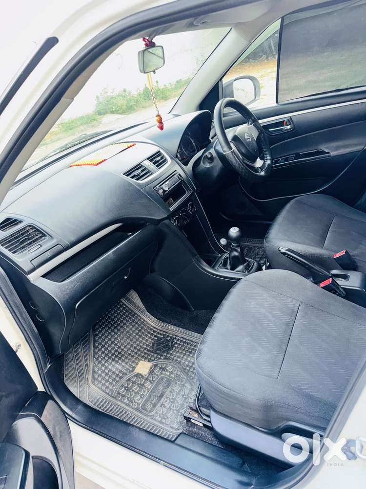 Maruti Suzuki Swift Vxi Glory Limited Edition, 2012, Petrol