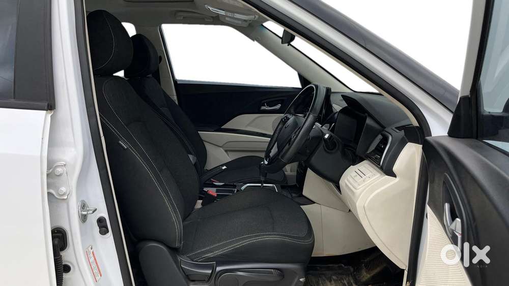Mahindra Xuv 3xo Ax5 1.5 Diesel Autoshift Plus, 2024, Diesel