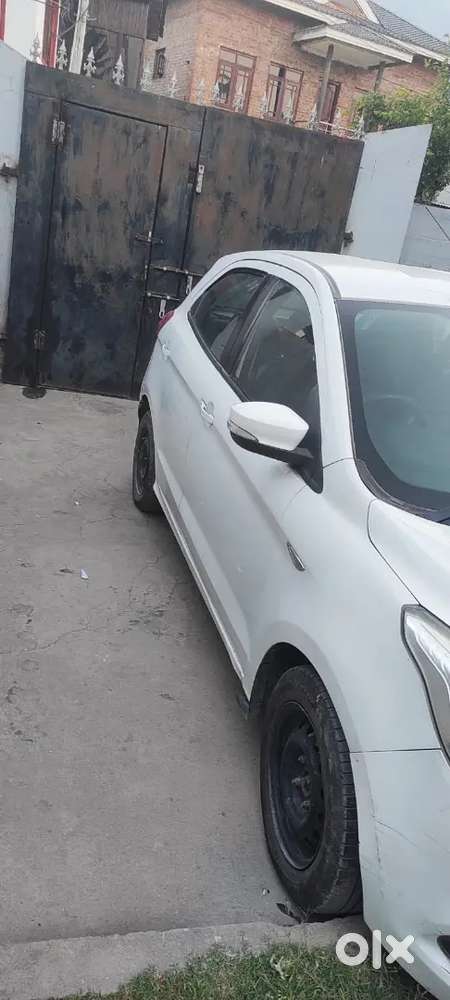 Ford Figo 1.2 Ambiente 2016 Manual