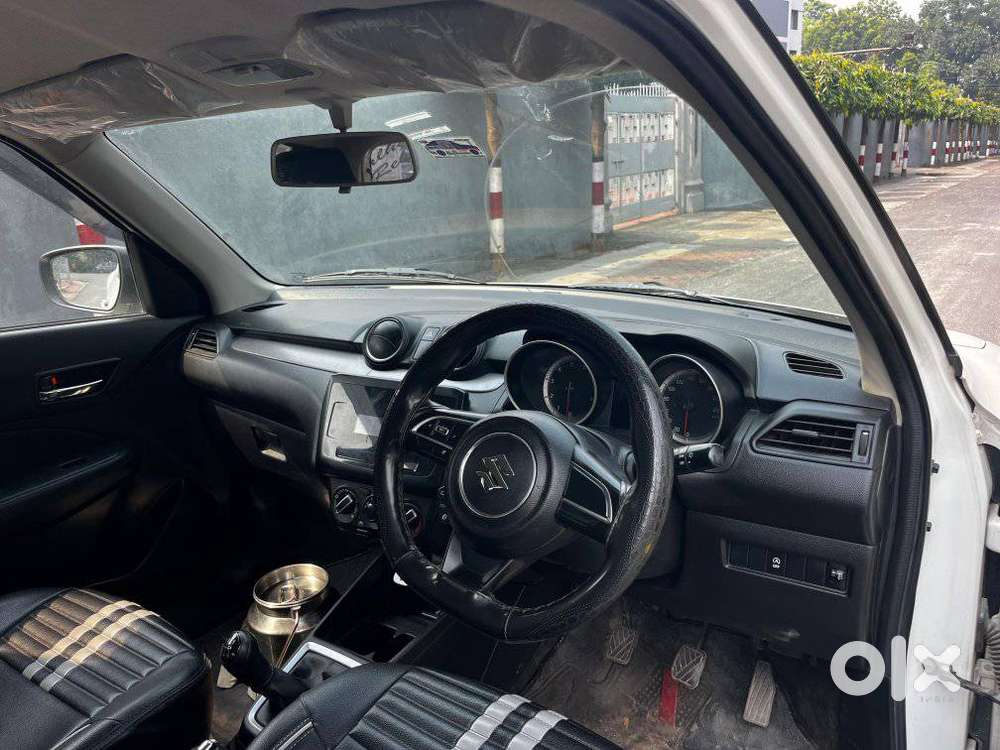 Maruti Suzuki Swift Vxi + Manual, 2022, Petrol