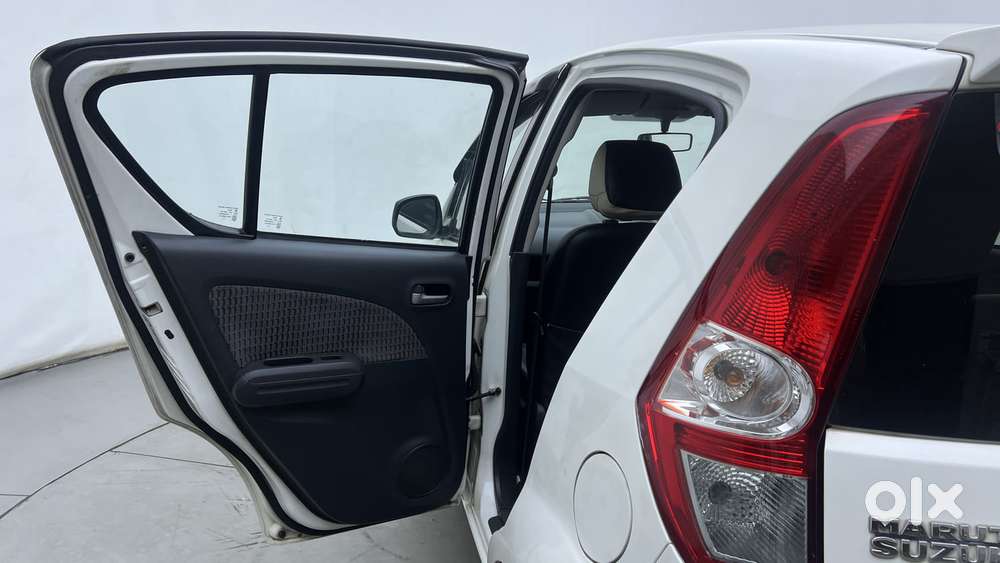 Maruti Suzuki Ritz Vxi, 2014, Petrol