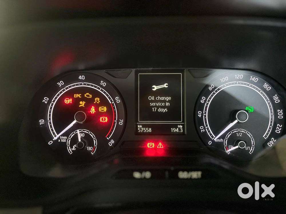 Skoda Kushaq 1.0 Tsi Ambition At, 2022, Petrol