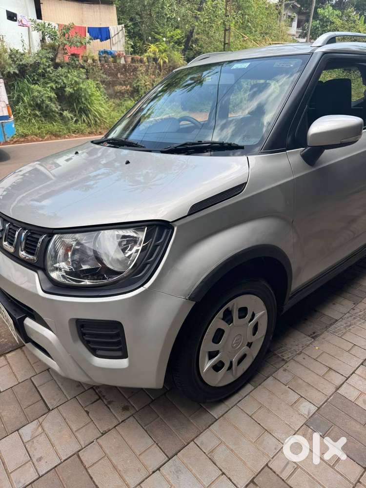 Good Condtion, No Replacemnt, Single Ownership, Silver Color