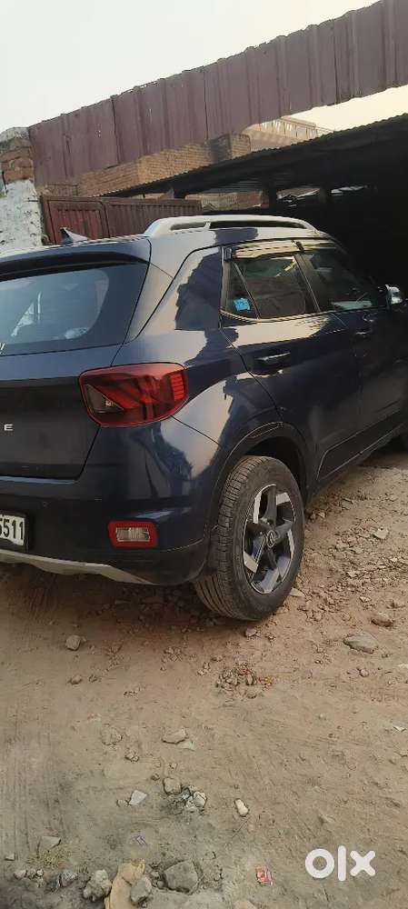 Hyundai Venue 2020 Diesel 65000 Km Driven