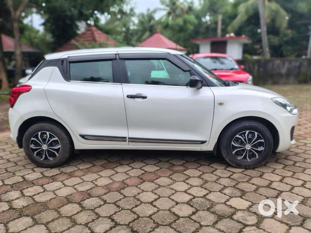 Maruti Suzuki Swift Lxi, 2018, Petrol