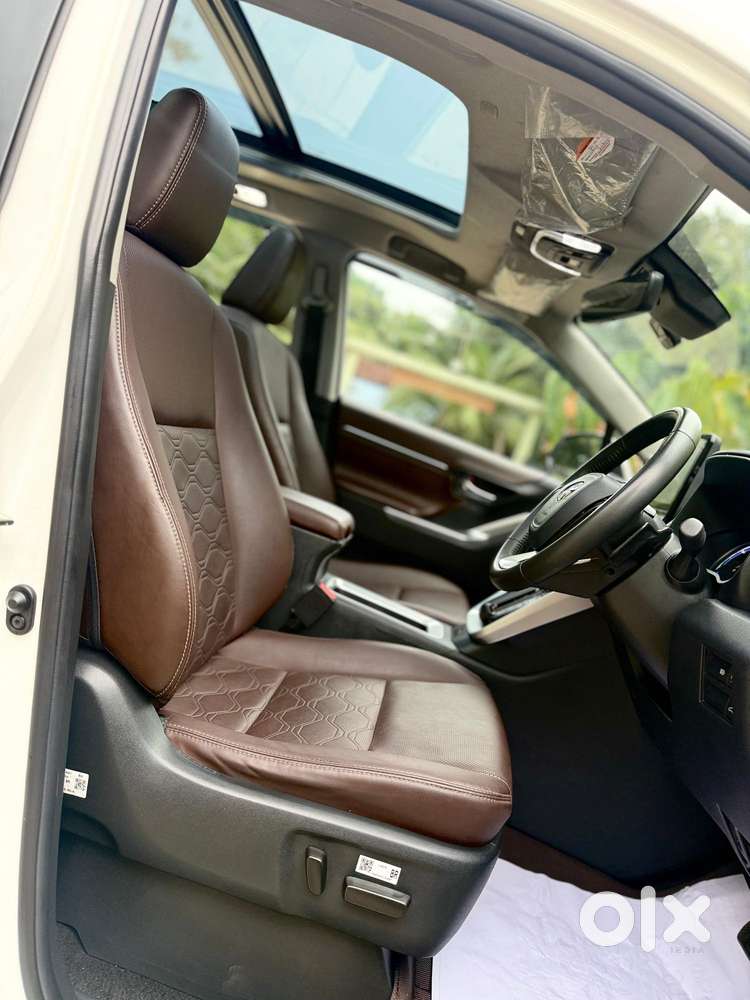 Toyota Innova Hycross Zx(o), 2023, Petrol