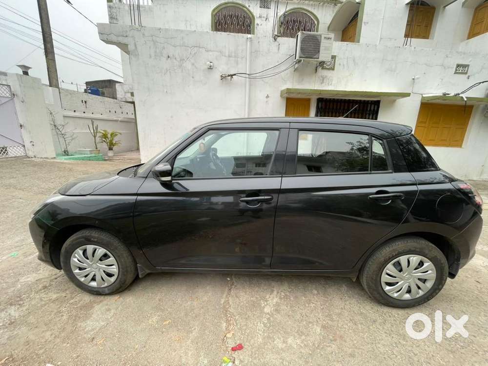 Maruti Suzuki New-gen Swift Petrol 18000 Km Driven