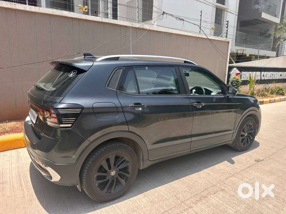 Volkswagen Taigun 1.0 Tsi Highline At, 2022, Petrol