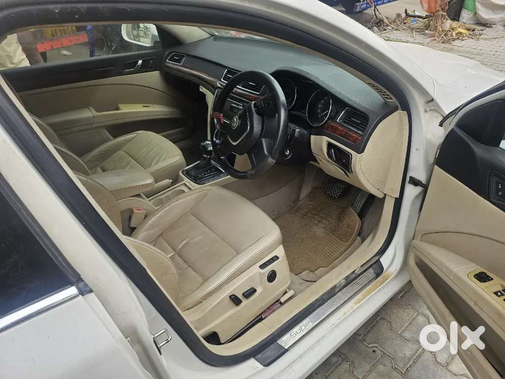 Skoda Superb 2011 Petrol Good Condition