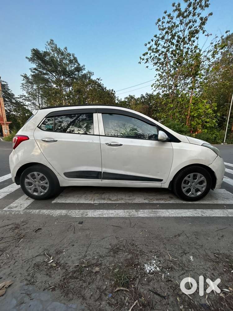 Hyundai Grand I10 Sportz Petrol Manual 2014