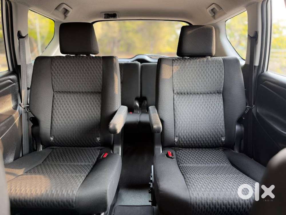 Toyota Innova Crysta 2.4 G Mt, 2022, Diesel