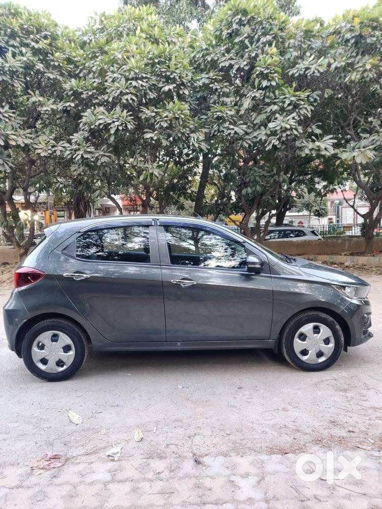 Tata Tiago 1.05 Revotorq Xt Option, 2021, Petrol