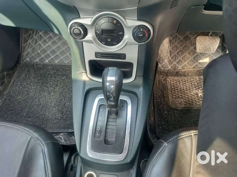 Ford Fiesta 1.5 Trend Petrol At, 2012, Petrol
