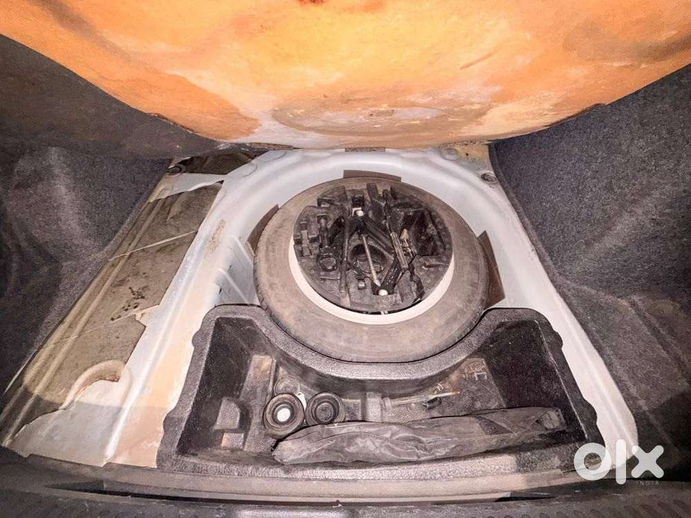 Skoda Rapid 1.6 Mpi Ambition, 2015, Petrol