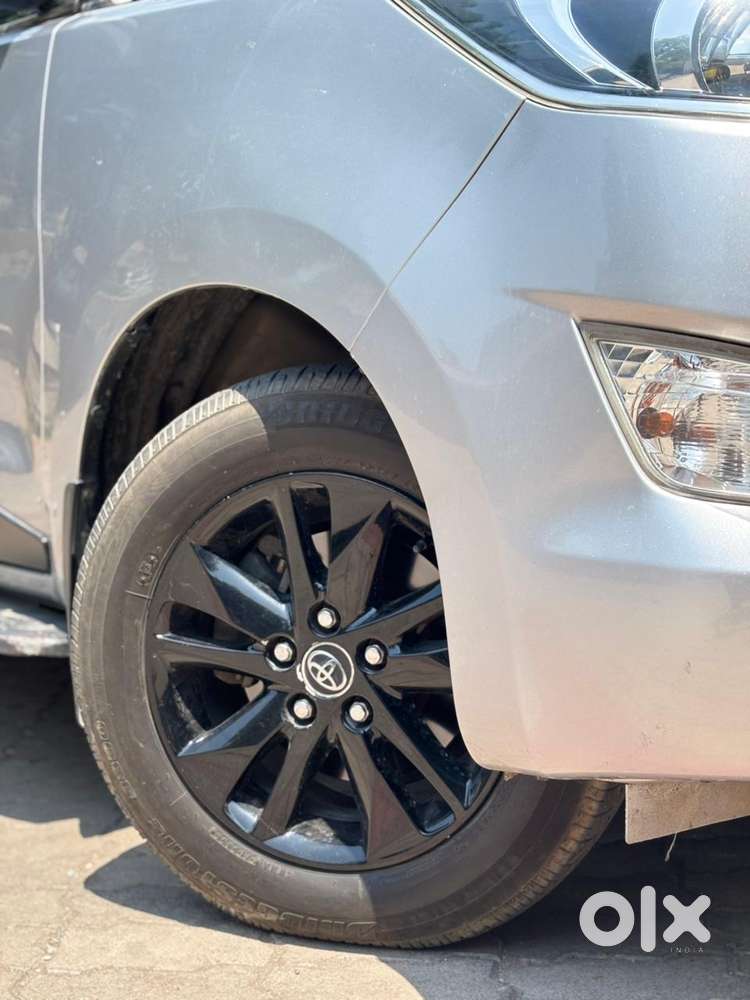 Toyota Innova Crysta 2.4 G Mt, 2017, Diesel