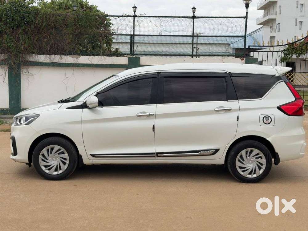 Maruti Suzuki Ertiga Vxi Abs Bs Iv, 2024, Petrol