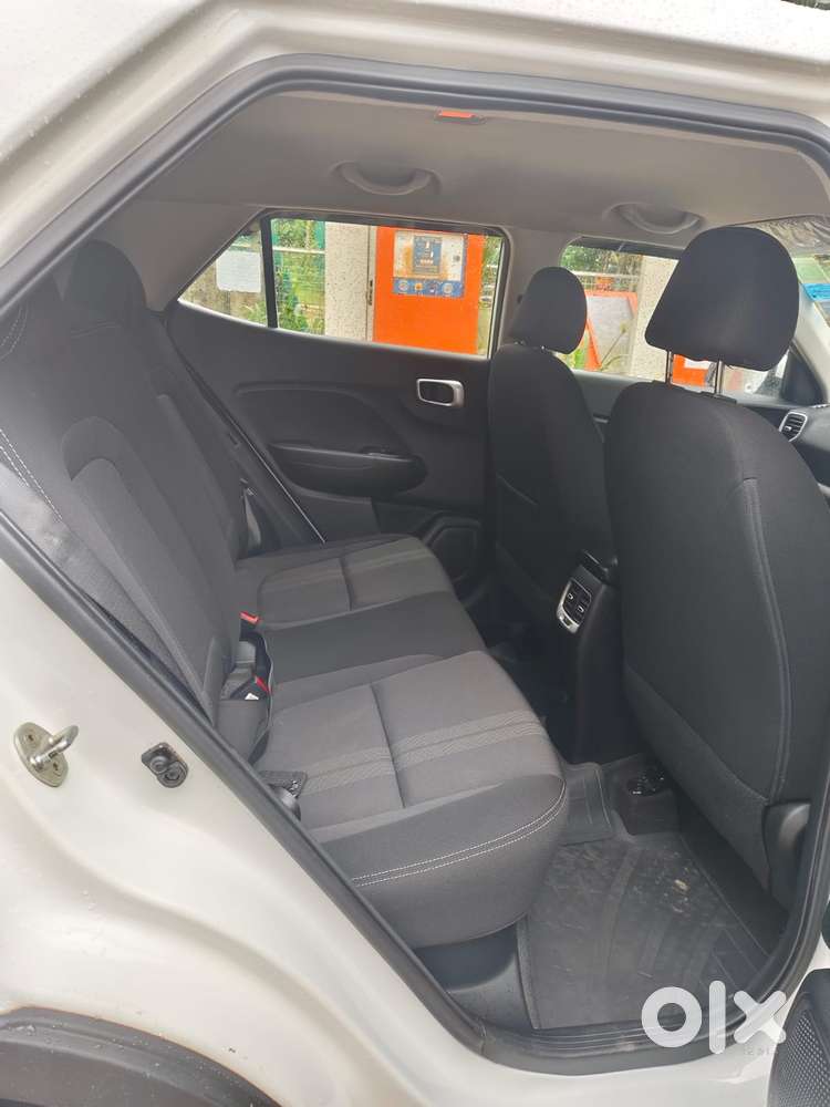 Hyundai Venue S Turbo, 2020, Petrol