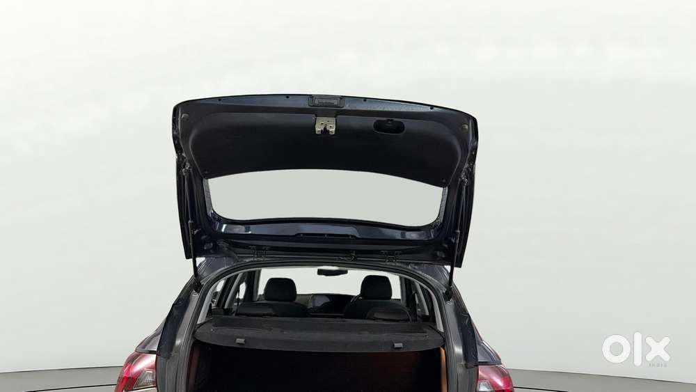 Hyundai New I20 1.2 Asta (o) Ivt, 2022, Petrol