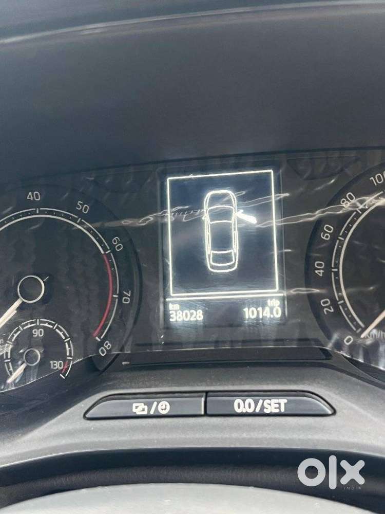 Skoda Slavia 1.0 Style Non-sunroof Tsi, 2022, Petrol