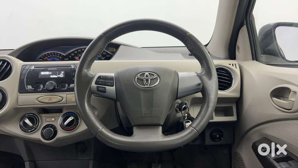Toyota Etios 1.5 Vx, 2015, Petrol
