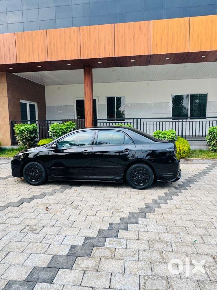 Altis. 2013.   Rs 450000