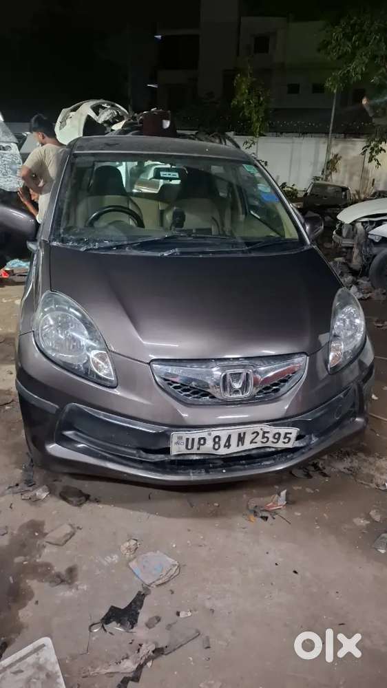 Honda Brio Mt 2013