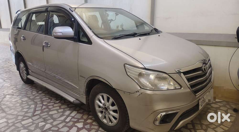 Toyota Innova 2014 Diesel Well Maintained