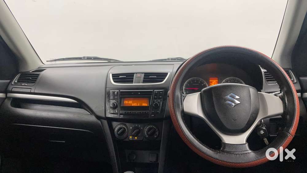 Maruti Suzuki Swift Vvt Vxi, 2015, Petrol
