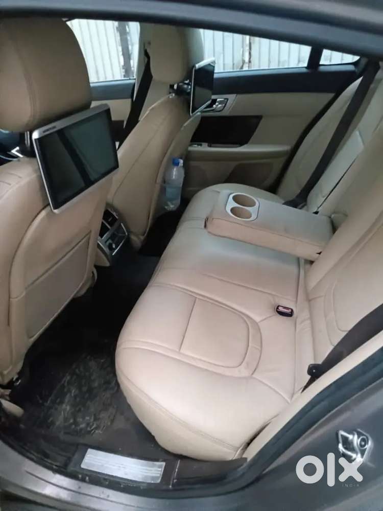 Jaguar Xf 2012 Diesel 120000 Km Driven